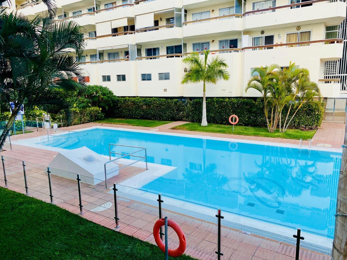 Orange And White Apartment In Yumbo San Bartolomé Esterno foto