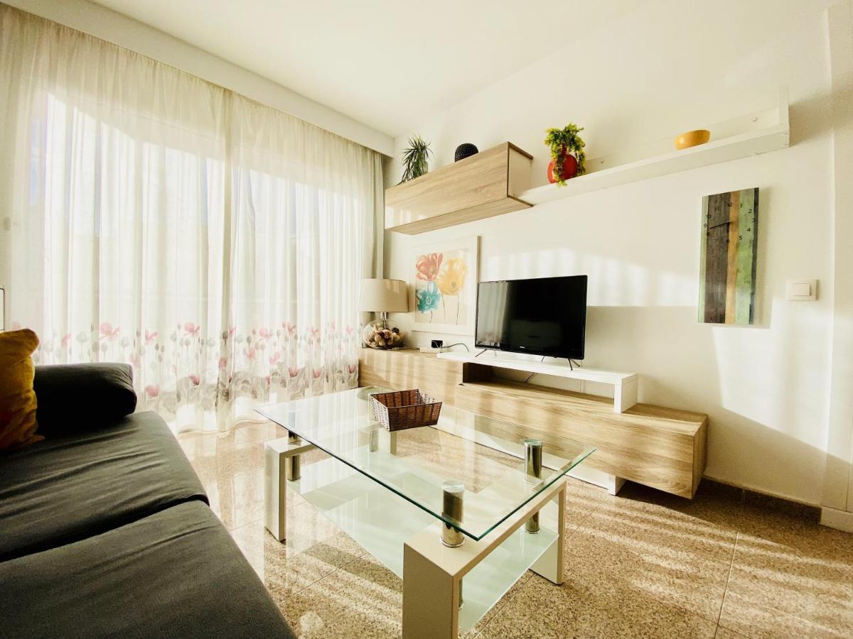 Orange And White Apartment In Yumbo San Bartolomé Esterno foto