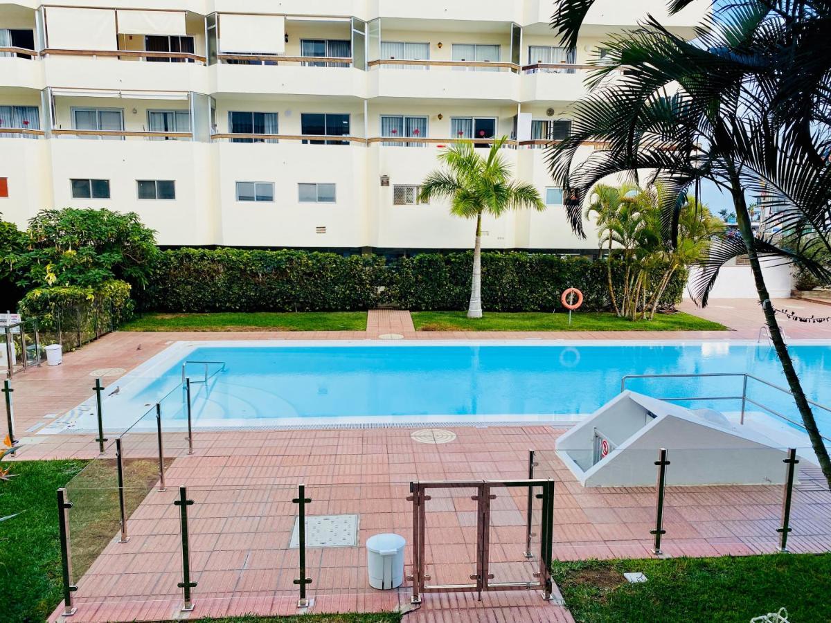 Orange And White Apartment In Yumbo San Bartolomé Esterno foto